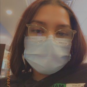 Meet your Posher, Karina